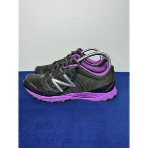 New Balance 310 Trail Shoes. Women’s 9.5
